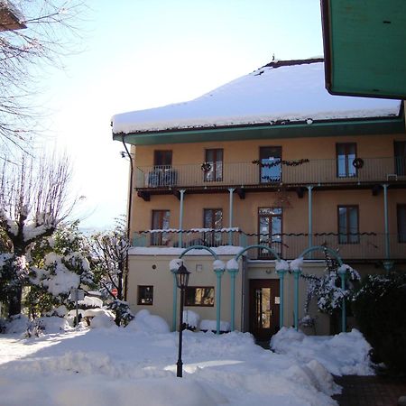 Hotel De Geneve Et Restaurant , Faverges-Seythenex Exterior foto